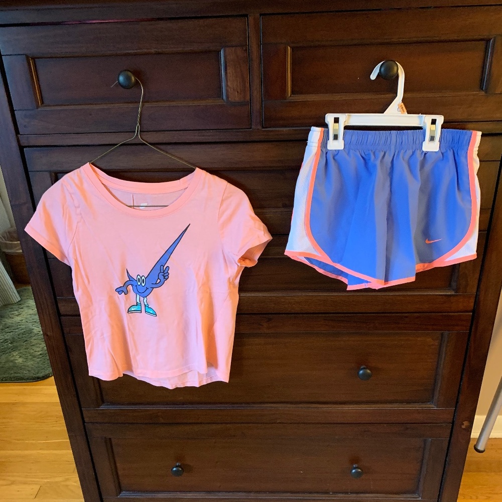 Nike girls shorts and t-shirt -  peach and purple  - size M